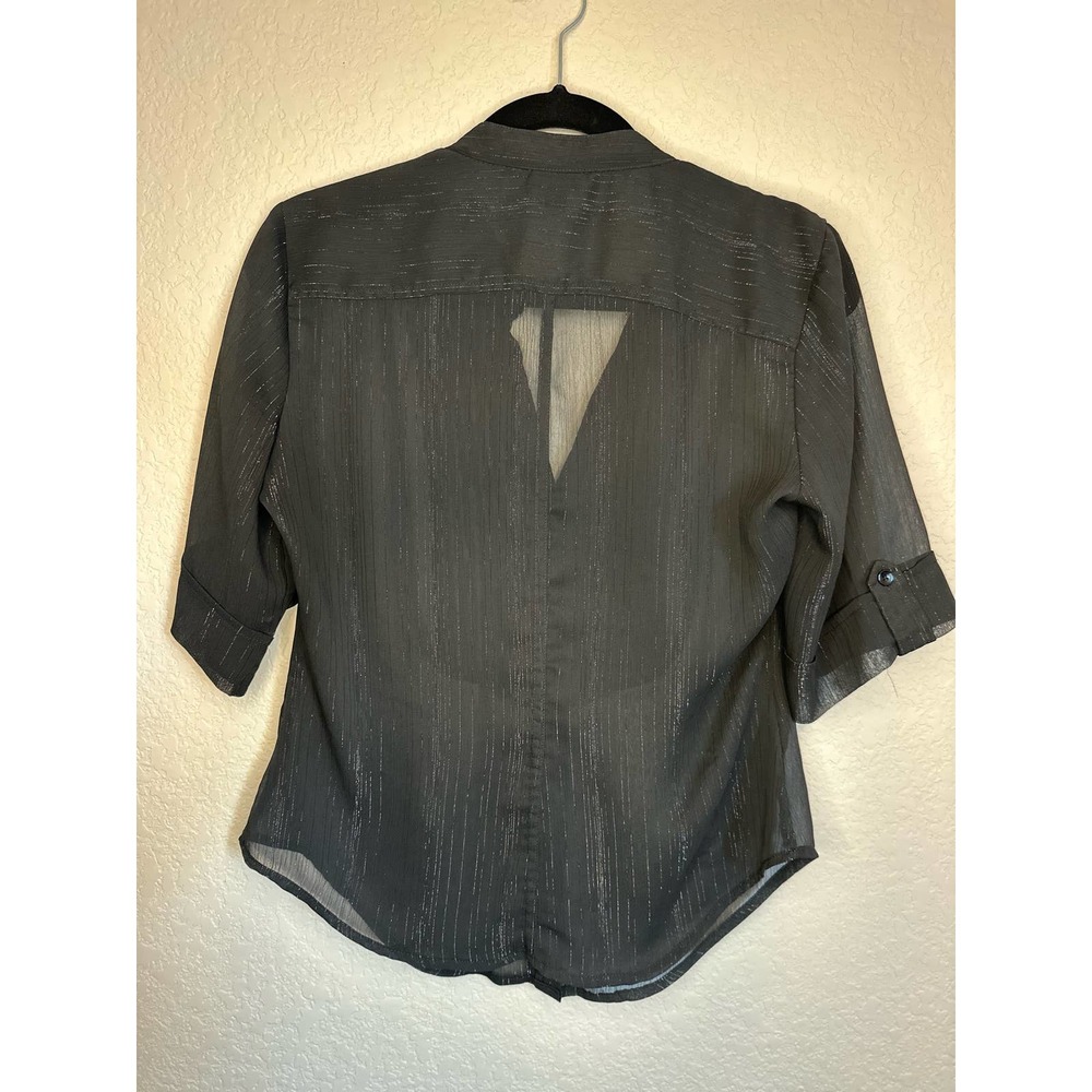 Mossimo Women's Black Short Sleeve Button Front Blouse Medium - Picture 2 of 4